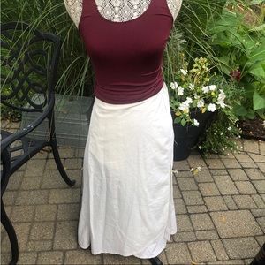 Gap White wrap skirt Sz S like new